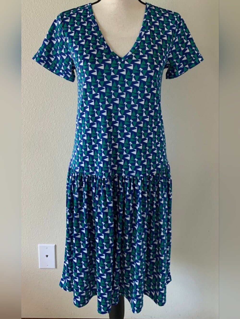 DURO OLOWU For JCP Women Size S Multicolor V Neck Dropped Waist A Line Dress